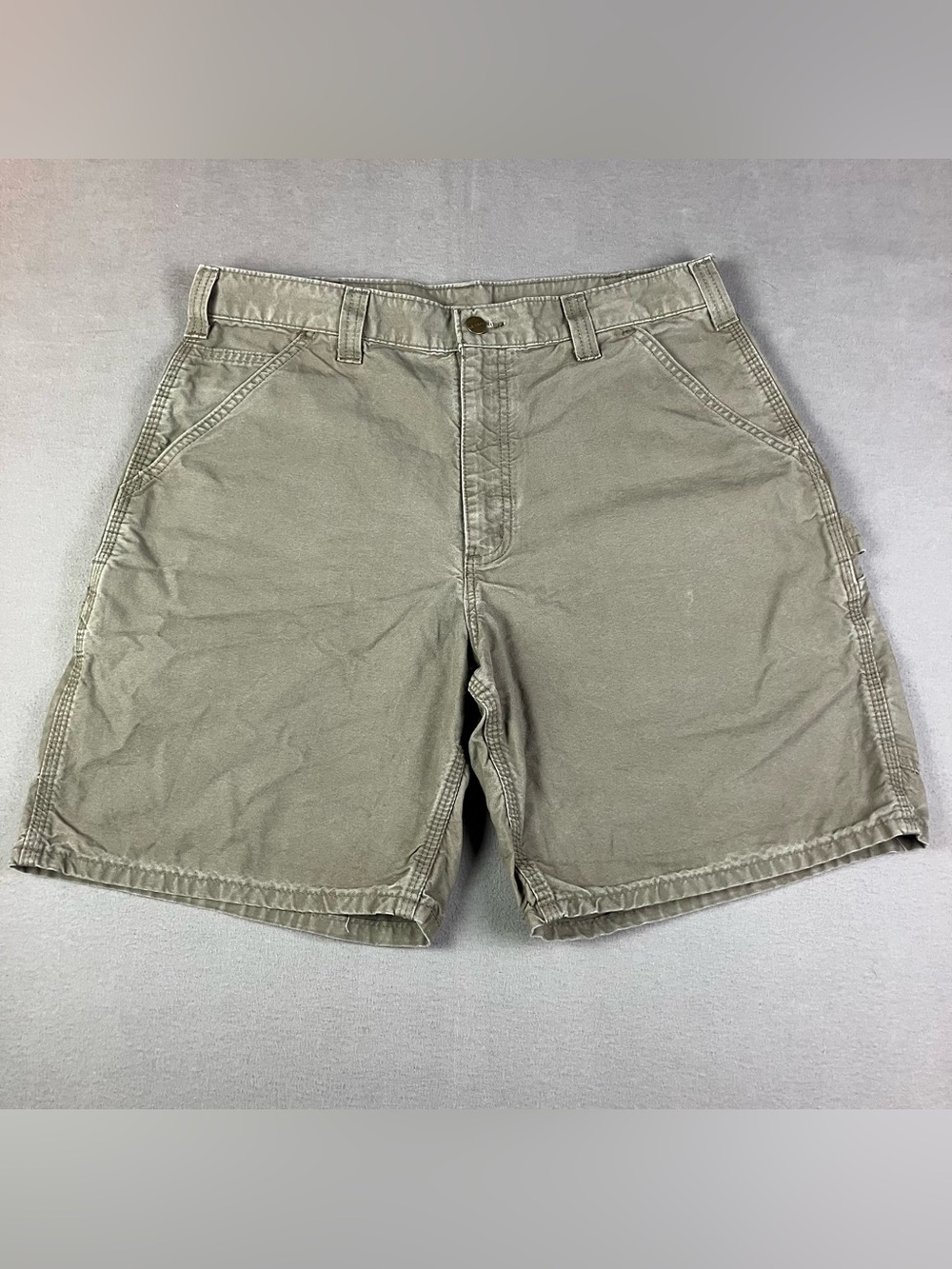 Carhartt B144 LBR Men’s Carpenter Shorts Size 34 Canvas Utility Work Shorts. In